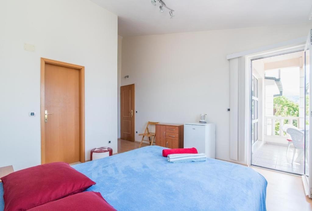 Studio Apartment Brela Habitación foto